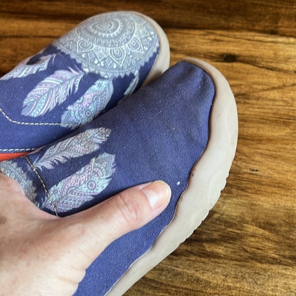 UIN Dreamcatcher Slip-On Shoes - Picture 8 of 13